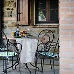 Belvilla By Oyo Castellaro * Paciano